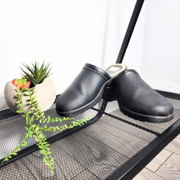 Danish Design Shoes - Danish Design Made in Italy Women's Black Clogs Size 39